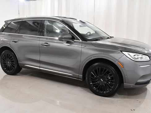 Used 2022 Lincoln Corsair Reserve w/ Equipment Group 201A AWD/4WD image 5
