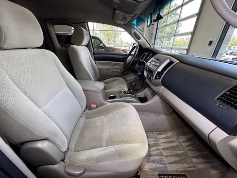 Used 2005 Toyota Tacoma PreRunner RWD image 43