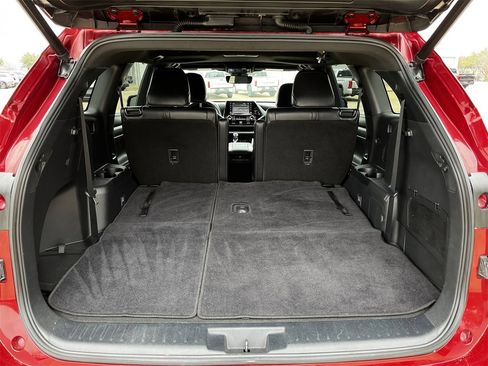 Used 2022 Toyota Highlander XSE image 28