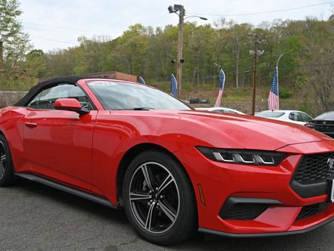 Used 2024 Ford Mustang Premium RWD image 7
