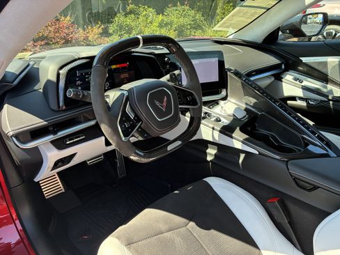 Used 2024 Chevrolet Corvette Z06 image 16