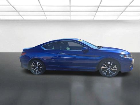 Used 2017 Honda Accord EX-L image 2