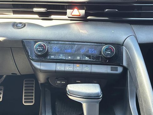 Certified 2025 Hyundai Elantra Sport image 20