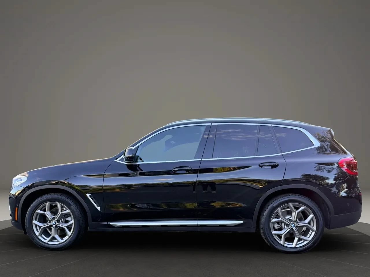 Used 2020 BMW X3 sDrive30i w/ Premium Package RWD image 8