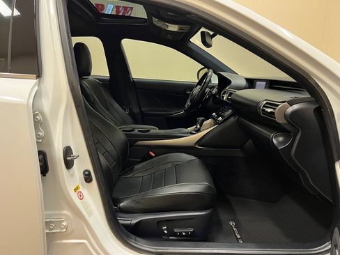 Used 2014 Lexus IS 350 w/ F Sport Package RWD image 24