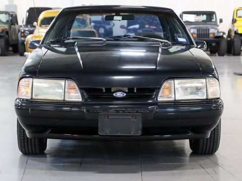 Used 1993 Ford Mustang LX image 4