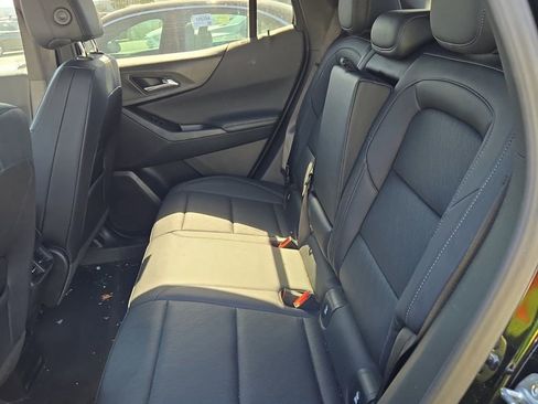 Used 2025 Chevrolet Equinox LT w/ Convenience Package II image 5