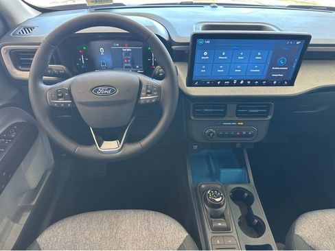 Used 2025 Ford Maverick XLT w/ XLT Luxury Package image 12