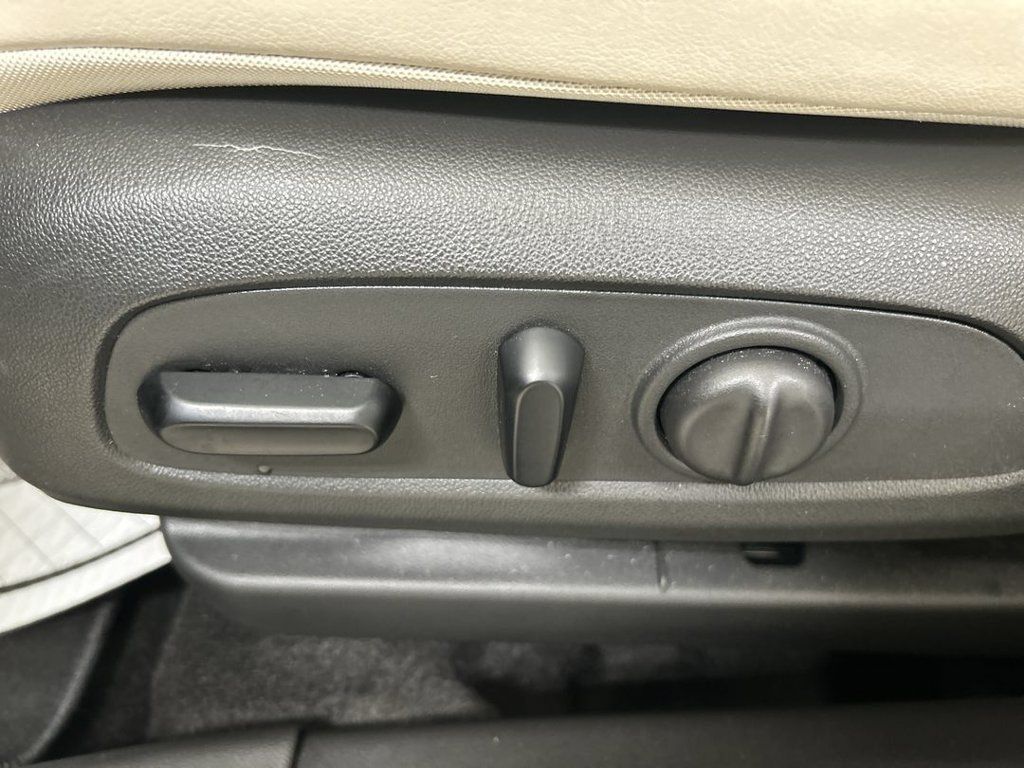 Certified 2024 Buick Encore GX Avenir w/ Avenir Convenience Package AWD/4WD image 10