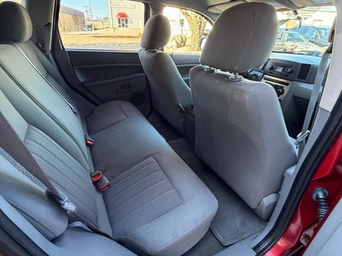 Used 2005 Jeep Grand Cherokee Laredo image 17