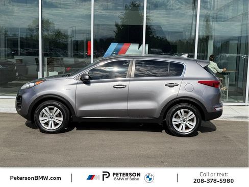 Used 2017 Kia Sportage LX AWD/4WD image 2