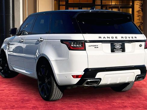 Used 2021 Land Rover Range Rover Sport HST image 11