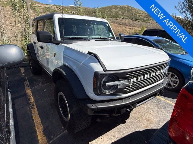 Used 2023 Ford Bronco Badlands w/ Sasquatch Package AWD/4WD image 2