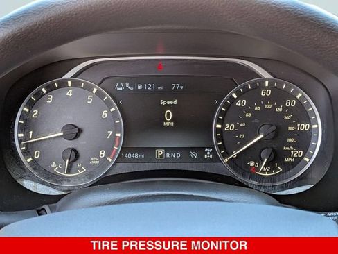 Certified 2025 Nissan Frontier SV AWD/4WD image 23