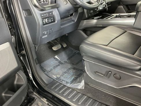 Used 2024 Ford F350 Lariat w/ Lariat Ultimate Package image 19