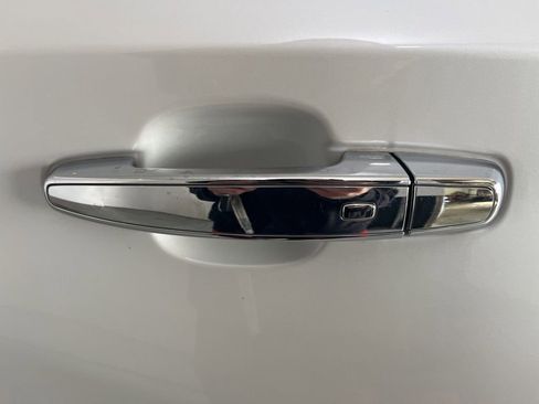 Used 2018 Chevrolet Traverse High Country image 44