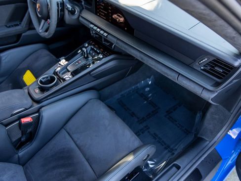 Certified 2025 Porsche 911 Carrera GTS RWD image 50