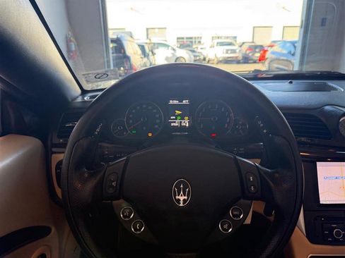 Used 2010 Maserati GranTurismo Convertible image 37