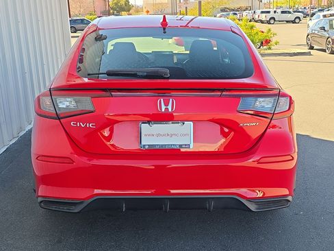 Used 2022 Honda Civic Sport image 7