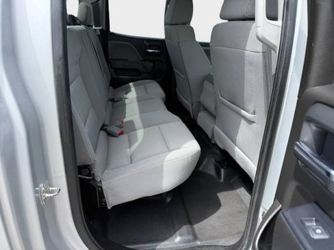 Used 2018 Chevrolet Silverado 1500 W/T w/ Trailering Package AWD/4WD image 9