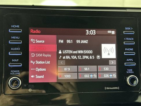 Used 2021 Toyota Camry SE FWD image 18