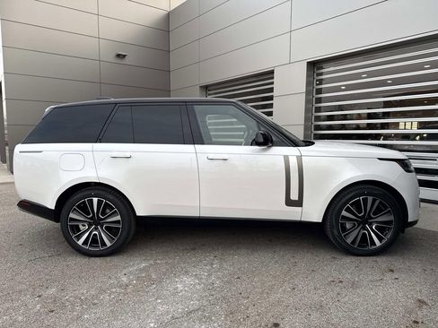 New 2026 Land Rover Range Rover SE AWD/4WD image 9
