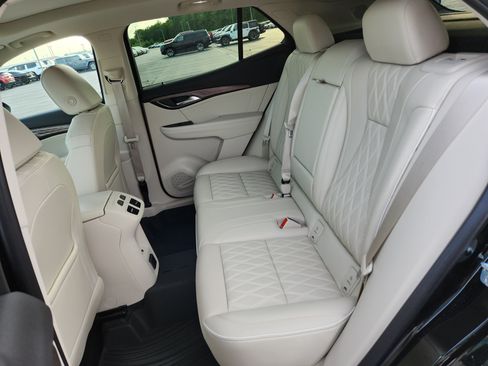 Used 2023 Buick Envision Avenir AWD/4WD image 11