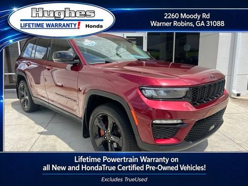Used 2024 Jeep Grand Cherokee Limited w/ Black Appearance Package AWD/4WD image 1