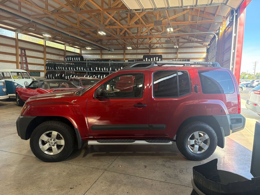 Used 2013 Nissan Xterra S w/ Value Package AWD/4WD image 11