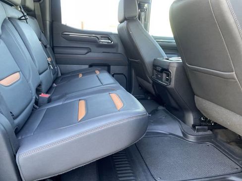 Used 2023 GMC Sierra 1500 AT4 w/ AT4 Premium Package AWD/4WD image 25