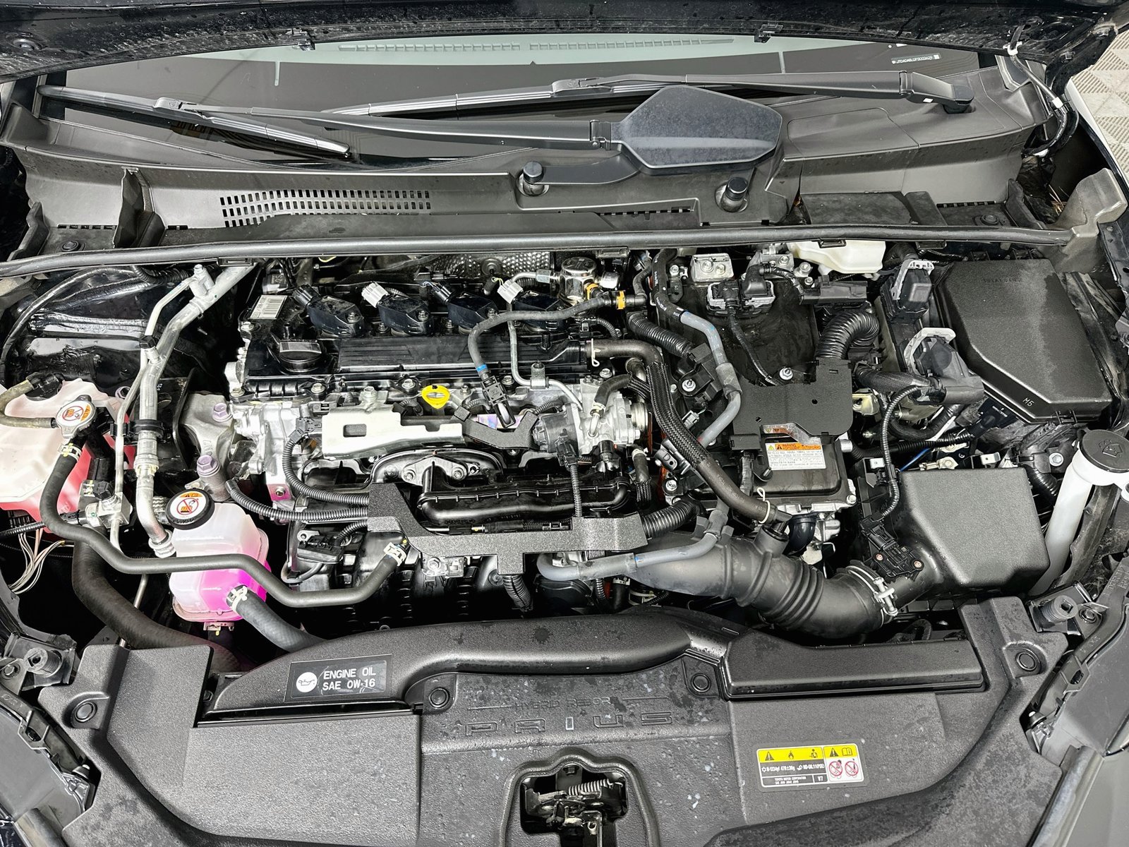 Used 2023 Toyota Prius XLE AWD/4WD image 29