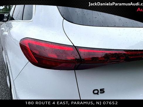 Used 2025 Audi Q5 Premium w/ Convenience Package AWD/4WD image 22