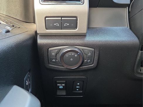 Used 2019 Ford F150 Lariat AWD/4WD image 21