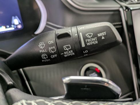 Used 2023 Jeep Grand Cherokee Altitude image 18