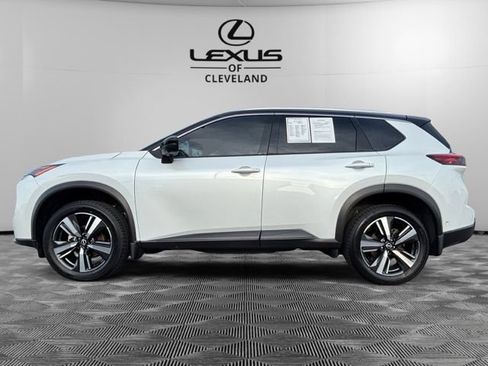 Used 2025 Nissan Rogue SL w/ SL Premium Package AWD/4WD image 3