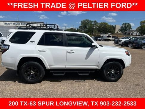 Used 2022 Toyota 4Runner Trail Special Edition AWD/4WD image 10