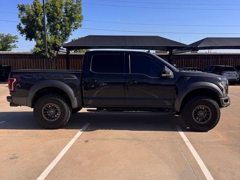 Used 2019 Ford F150 Raptor w/ Equipment Group 802A Luxury AWD/4WD image 9