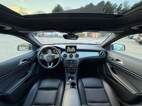 Used 2017 Mercedes-Benz GLA 250 4MATIC image 18