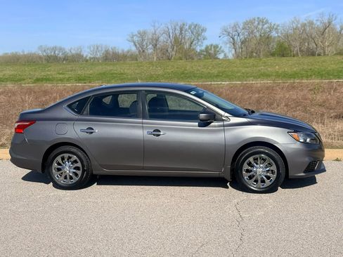 Used 2019 Nissan Sentra SV image 36