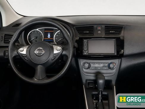 Used 2019 Nissan Sentra S FWD image 11