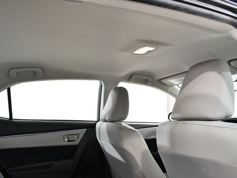 Used 2016 Toyota Corolla LE FWD image 18