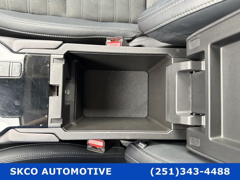 Used 2025 Mitsubishi Outlander SE FWD image 25