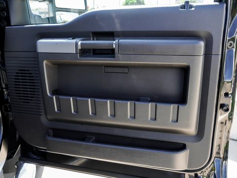 Used 2012 Ford F250 Lariat w/ Lariat Interior Pkg AWD/4WD image 29