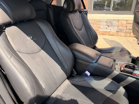 Used 2011 INFINITI G37 Convertible w/ Premium Pkg RWD image 15