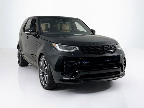 Used 2025 Land Rover Discovery Dynamic SE AWD/4WD image 7