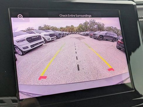 New 2025 Jeep Grand Cherokee L Laredo image 19