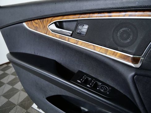 Used 2016 Lincoln MKX Reserve w/ Climate Package AWD/4WD image 27