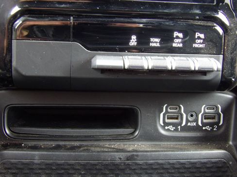 Used 2020 RAM 1500 Lone Star AWD/4WD image 16