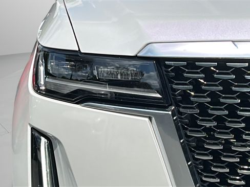 Used 2022 Cadillac Escalade ESV Premium Luxury RWD image 29