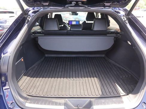 Certified 2023 Toyota Venza XLE AWD/4WD image 7